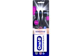Escova de Dente Oral B Indicator Black Sensitive com Carvão 3 unidades